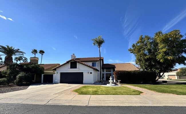 Photo - BEAUTIFUL 3 BEDROOM 3 BATH CORNER LOT WITH POOL AND LARGE BACKYARD NORTH SCOTTSDALE