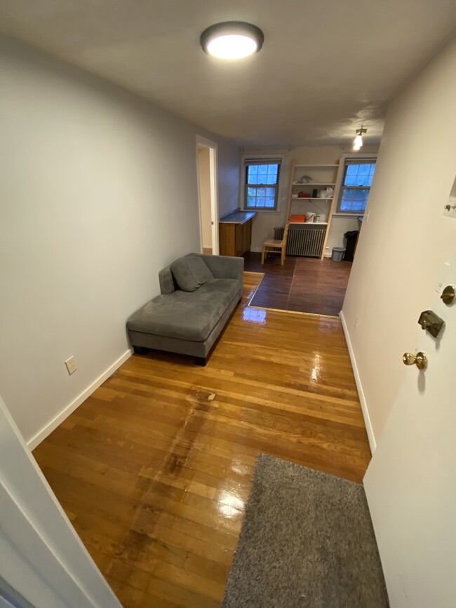 Photo - 14 Melrose St Unidad PH Rental