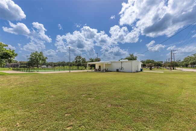 Photo - 425 E Obryant St