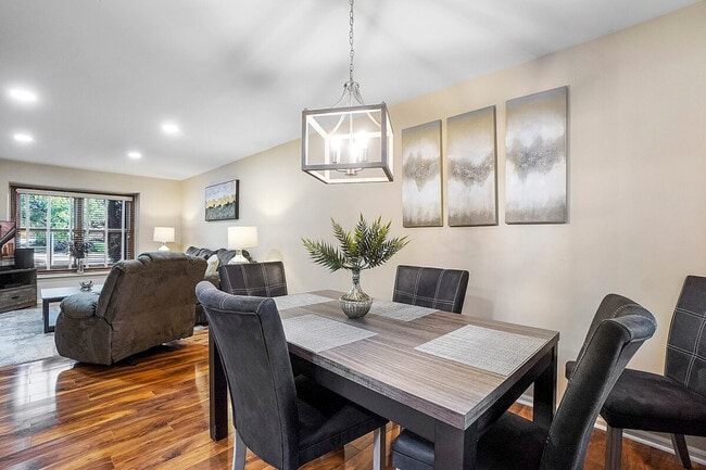 Photo - 2323 Woodview Ln Unidad SI ID1285057P