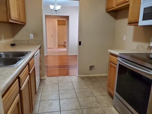 Photo - 6204 SW Meadow Well Ave