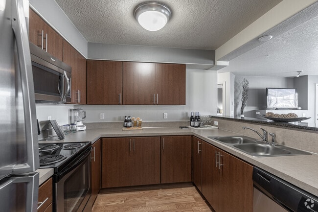 2BR, 2BA - 1029SF