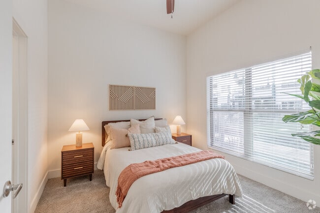 2BR, 2BA - 937SF - Primary Bedroom