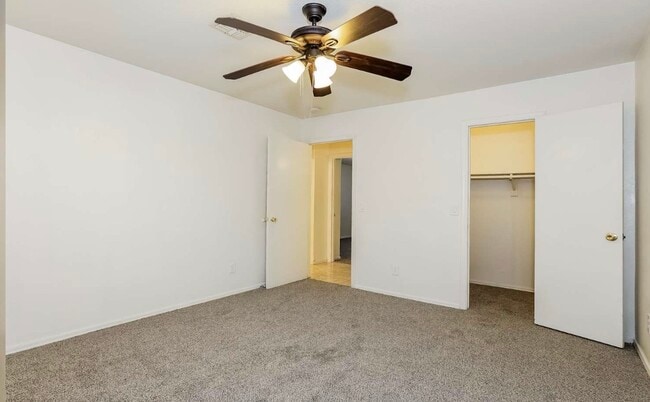 Photo - 2218 W Bowker St