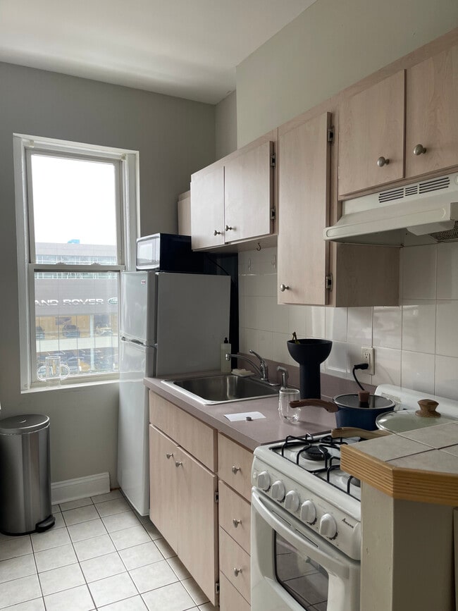 Building Photo - 53 Hemenway St Rental