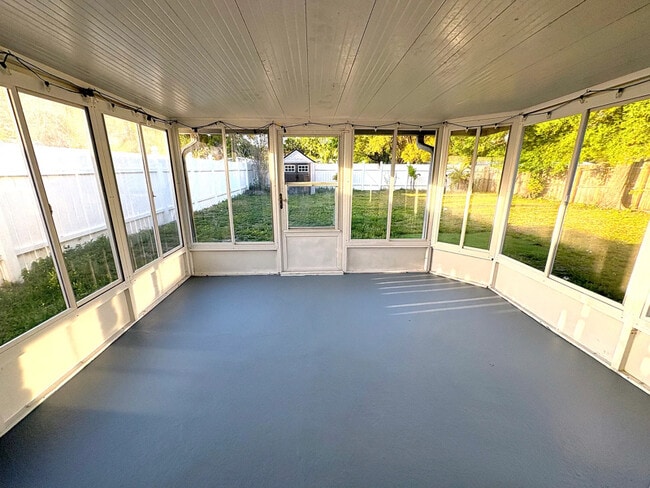 Photo - 1145 57th Ave N