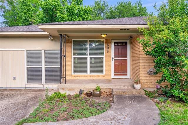 Photo - 406 N Bonham Dr