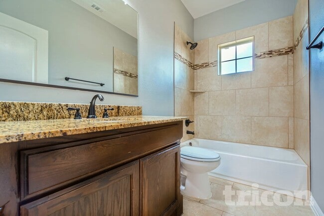 Photo - 1990 Timber Oaks Dr