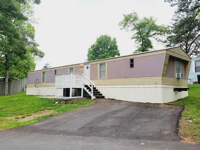 Building Photo - 6108 Little Madison Way