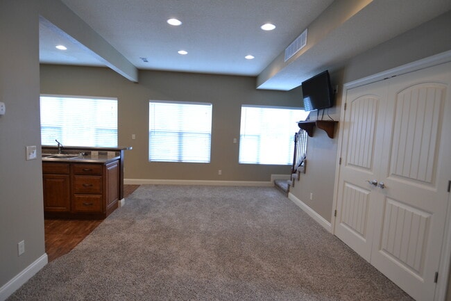 Photo - 804 W Normal St