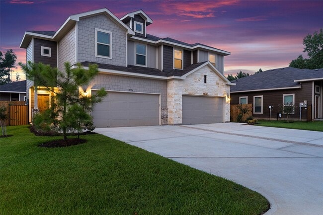 Photo - 217 Oakcrest Rd Townhome