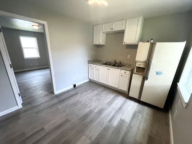 Photo - 1812 E 13th St Unidad B