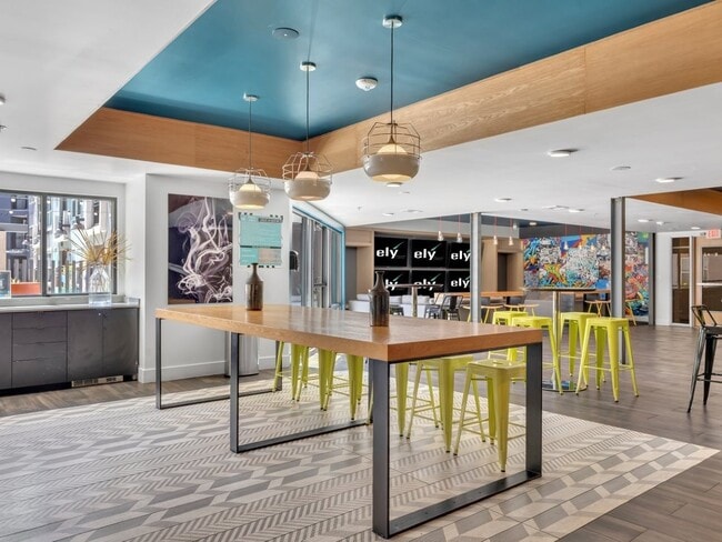 Photo - Ely on Fremont