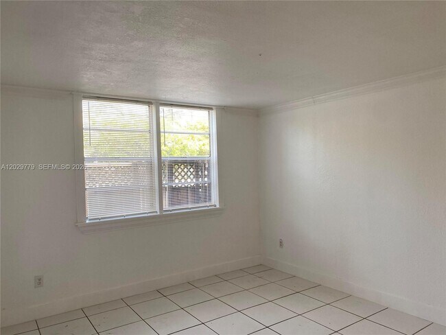 Photo - 4670 NW 79th Ave Unit 1H