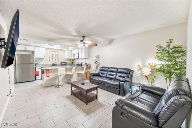 Photo - 4441 Rich Dr Unidad A