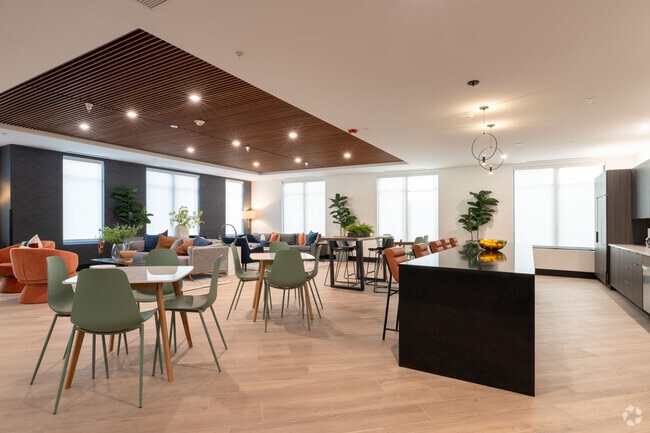 Photo - 1100 Michigan Ave.