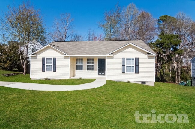 Photo - 201 Trowbridge Rd