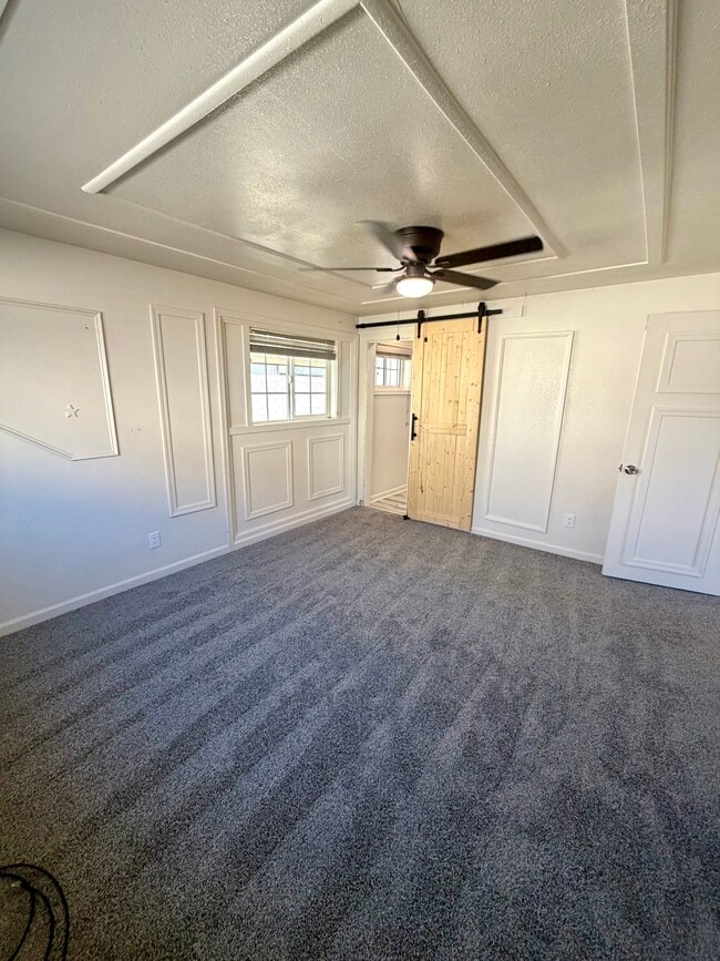 Photo - 218 W Hartford Rd