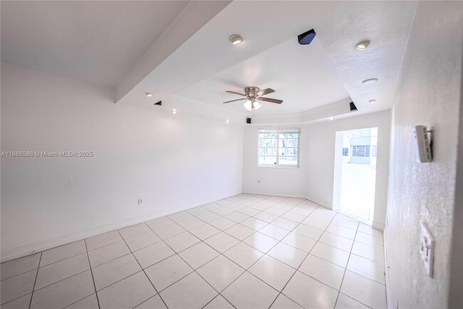 Photo - 1701 NE Miami Gardens Dr Unit 115
