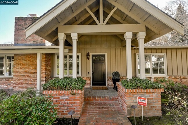 Photo - 161 La Serena Ave