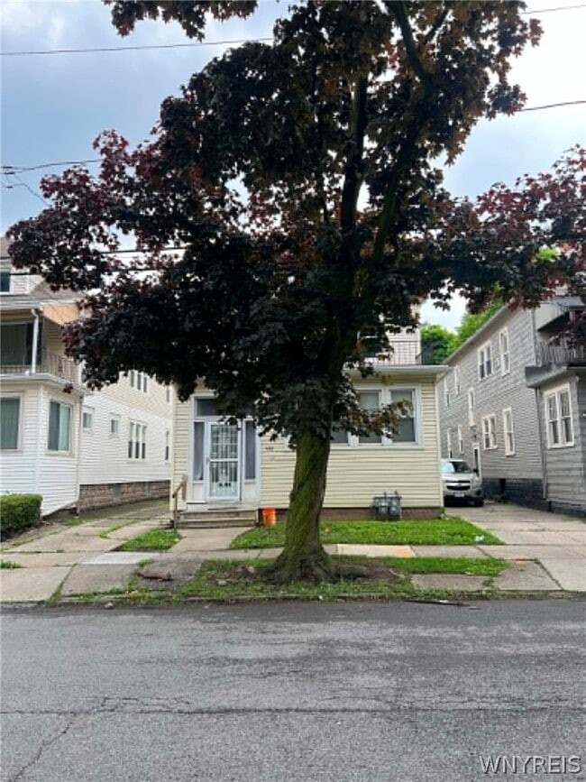Photo - 422 Moselle St