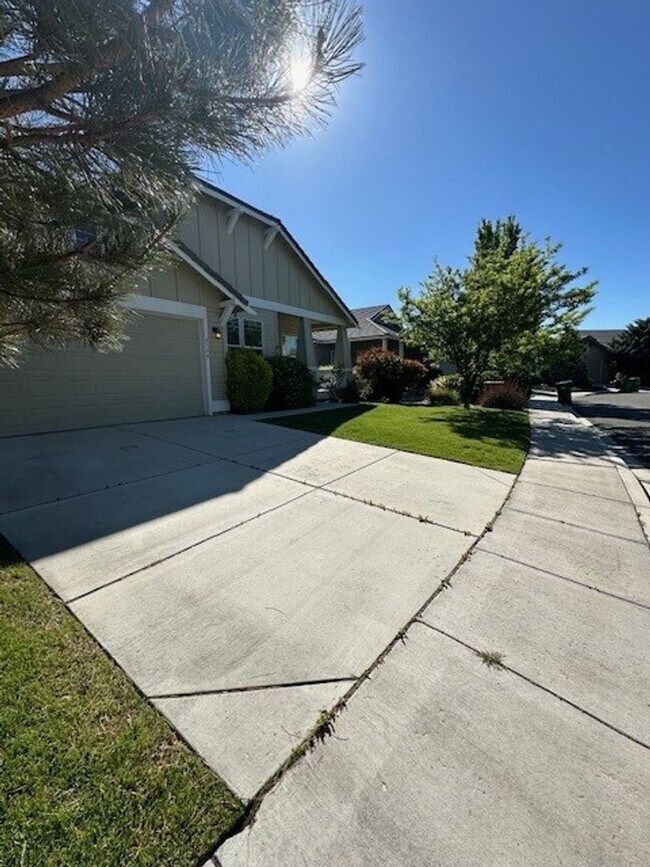 Photo - <b>Kiley Ranch Golf Course 3 Bedroom Plus Den Home<br><br> Unidad 5759 Desert Mirage Dr., Sparks, NV 89436