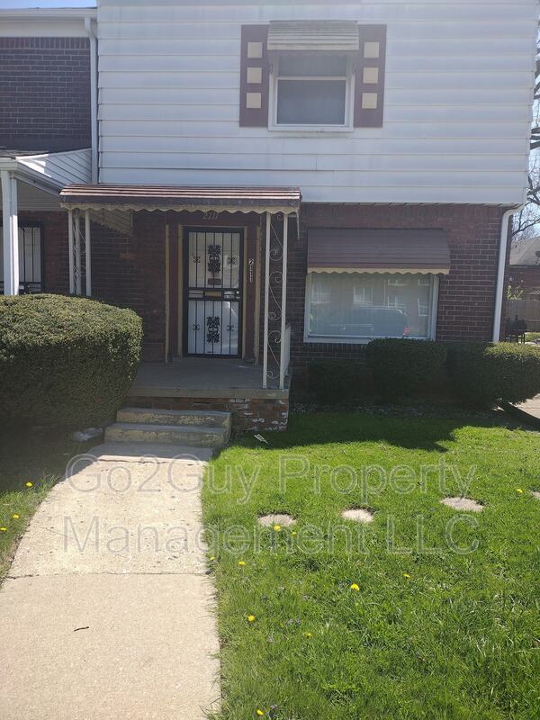 Photo - 2111 Ewald Cir