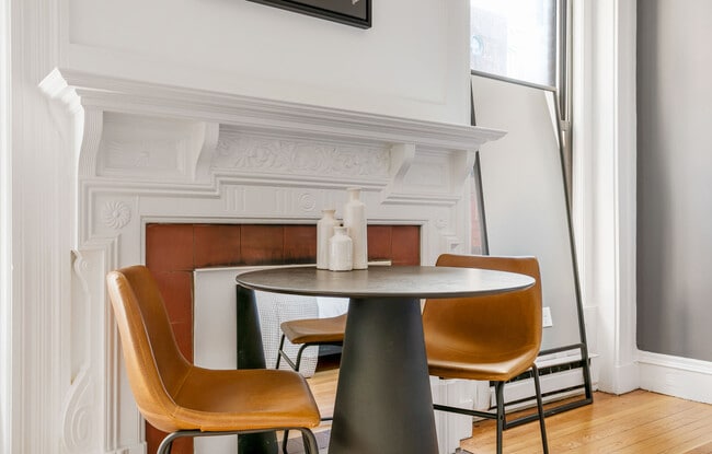 Photo - 232 Newbury St Unit FL2-ID1299