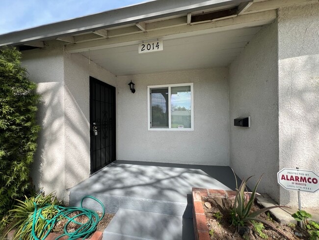 Photo - Single story close to shopping and freeway access!