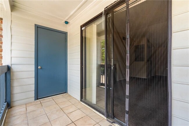 Photo - 6040 Grelot Rd Unit 206