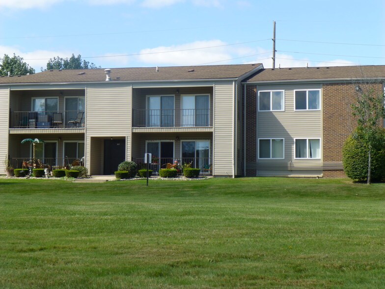 Sunnymede Apartments For Rent in Troy, MI