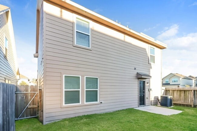 Photo - 5603 Gara River Dr