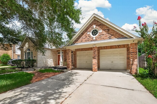 Photo - 706 Silver Creek Cir