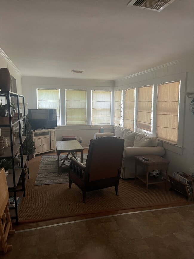 Photo - 411 5th St