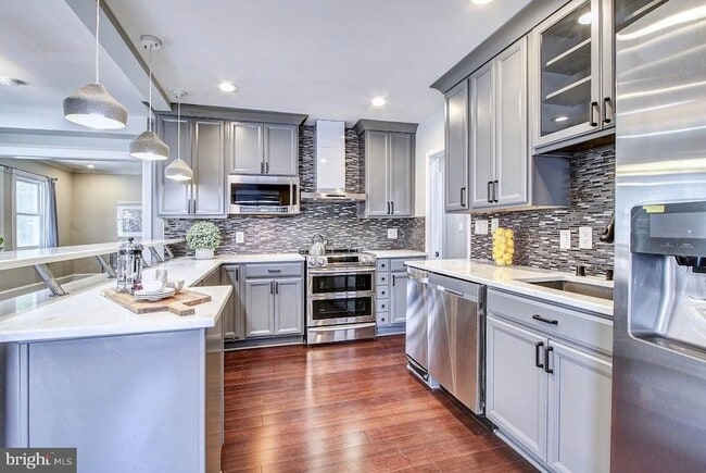 Photo - 4415 Bradley Ln