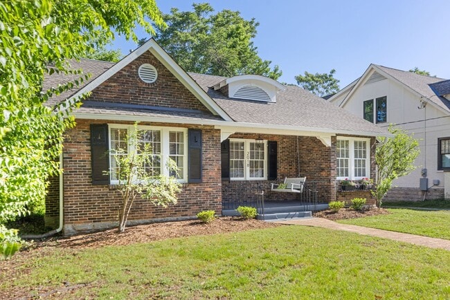 Photo - 2018 Sweetbriar Ave Unit Sweetbriar A