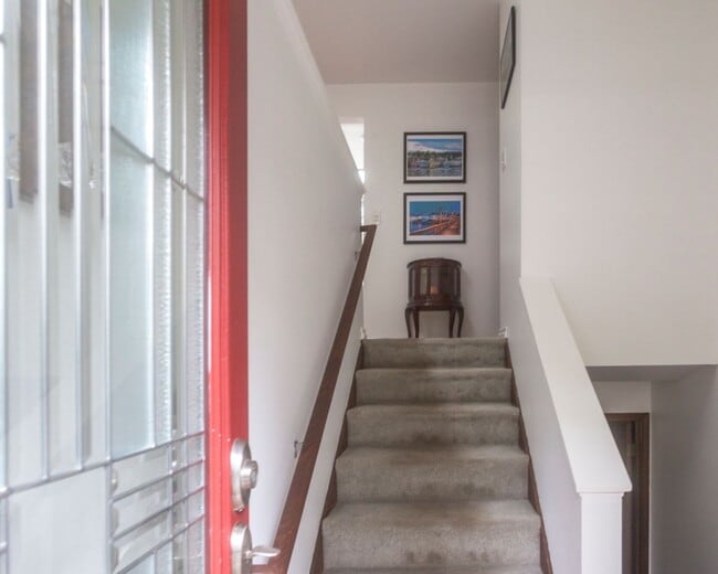 Photo - 1205 NW Crosby Ave