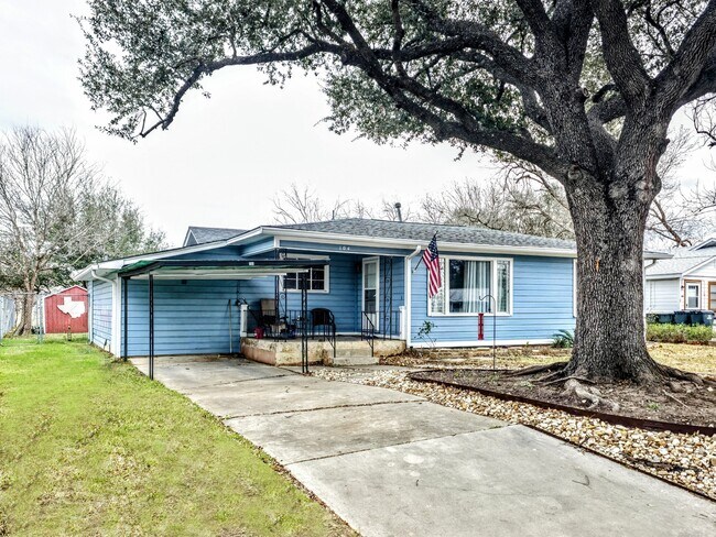 Photo - 104 Riverside Dr