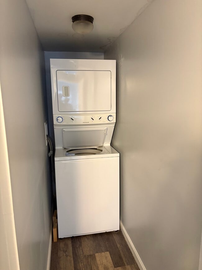 Photo - 84 Pike St Unit 2