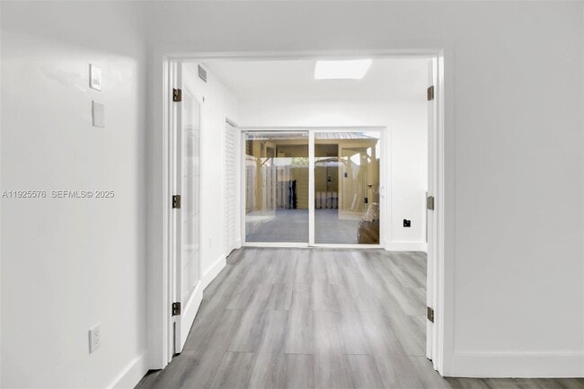 Photo - 870 SW 129th Pl Unit 109