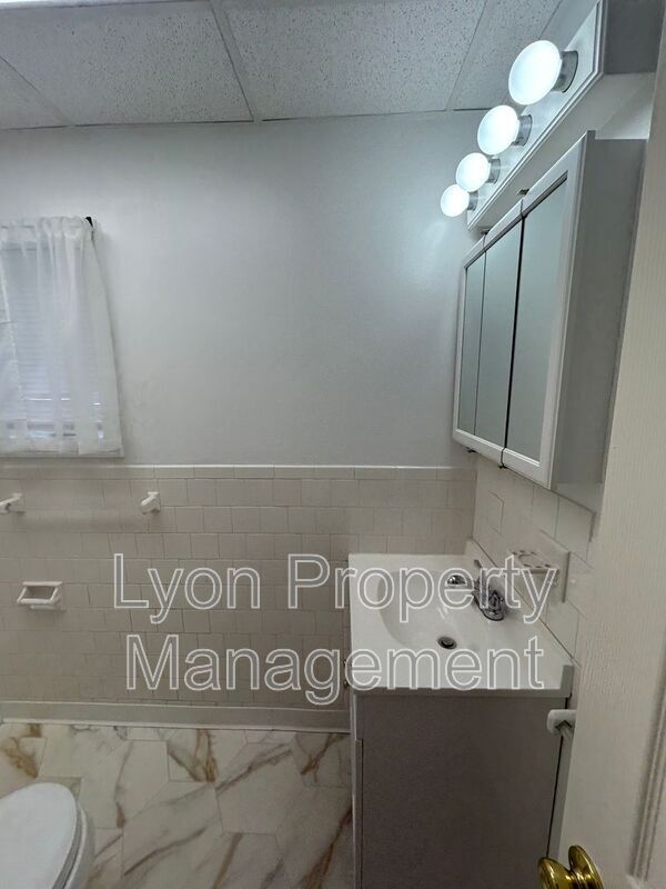 Photo - 234 East St Unit 1R