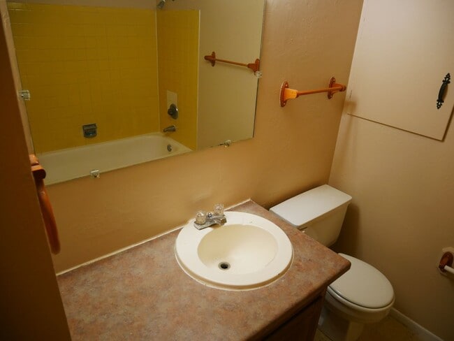 Photo - 6615 Brook Park Dr