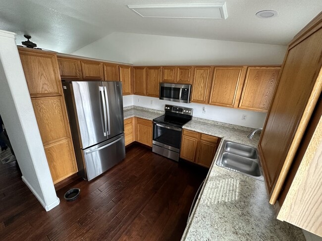 Photo - 17814 Journey Ct