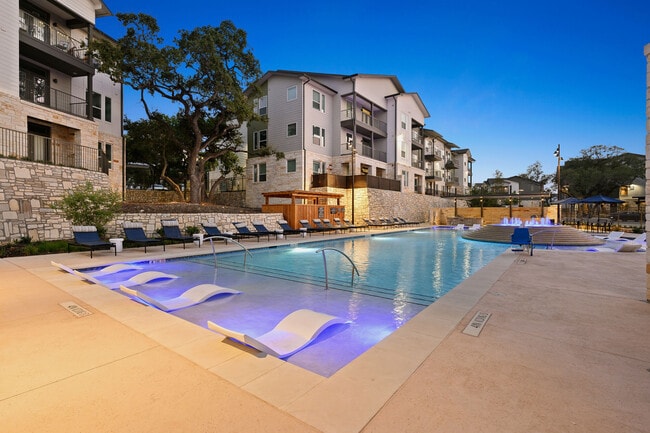 View at Estancia apartments — community photo - View at Estancia