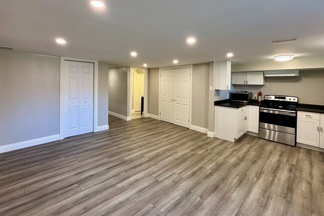 Photo - 55 Courtice Crescent