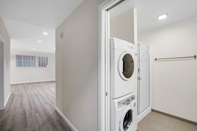 Photo - 5959 S Virginia Ave Unit 203