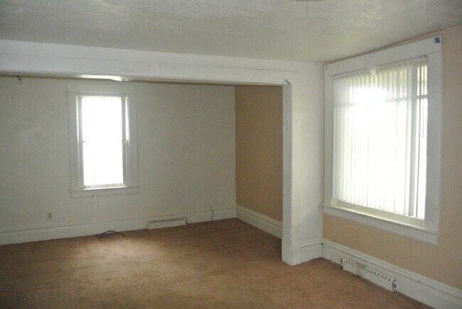 Photo - 2 Bedroom House!