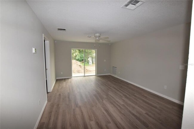 Photo - 935 E McDonald Ave