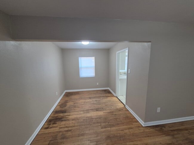 Photo - 5403 Avenue B