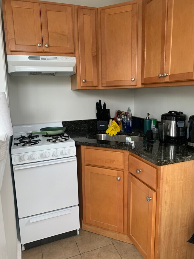 Photo - 16 Farrington Ave Unidad #3